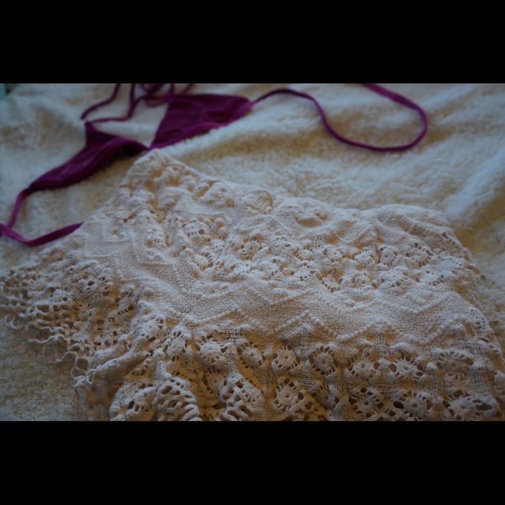 Beige Crochet Laced Shorts - Picture 3 of 6